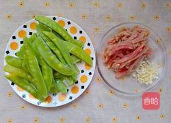 扁豆炒肉丝的做法图解2