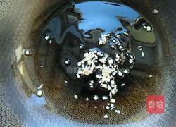 扁豆炒肉丝的做法图解5