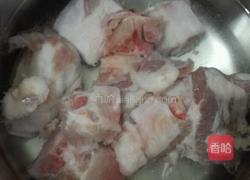 黄豆海带排骨汤的做法图解2