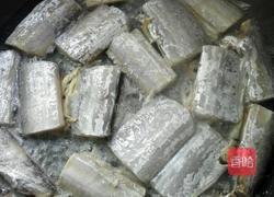 干炸带鱼的做法图解3