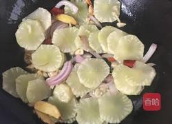 莴笋炒猪肚的做法图解4