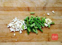 腐竹木耳炒肉的做法图解5