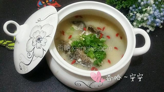清炖鲫鱼汤