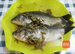 清炖鲫鱼汤的做法图解2