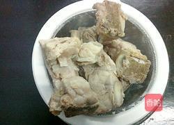 淮山排骨汤的做法图解4