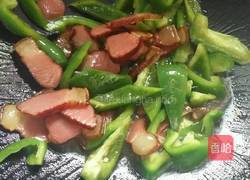 青椒蒜苗炒腊肉的做法图解4