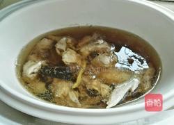 石斛灵芝炖鸡汤的做法图解6
