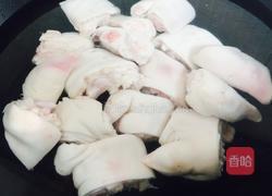 黄豆花生猪蹄煲的做法图解3