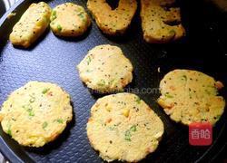 LOVE豆渣饼的做法图解4