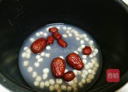 莲子红枣粥的做法图解1