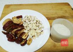 莲子红枣粥的做法图解2