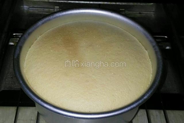 拉出来180度旋转再放进去烤15分钟。