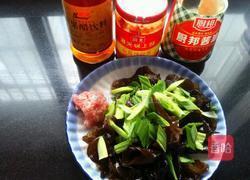 蒜香木耳的做法图解1