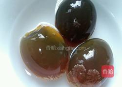 姜汁松花蛋的做法图解1