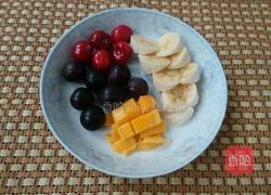 酸奶水果捞的做法图解2