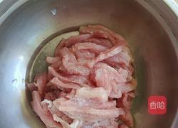 蒜苔炒肉丝的做法图解2