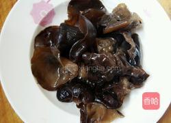 牛肉香菇炒芹菜的做法图解6