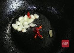 西芹木耳白玉菇的做法图解7