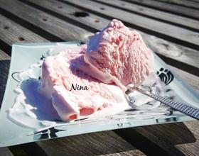 草莓冰淇淋[图]