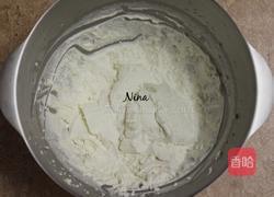 草莓冰淇淋的做法图解2