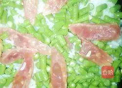 Illustration of how to make sausage clay pot rice 6