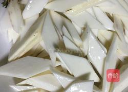 黑木耳炒山药的做法图解2