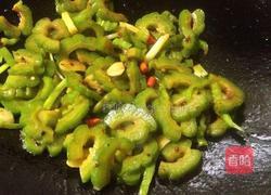 干煸苦瓜的做法图解8