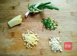 白灼小龙虾的做法图解4