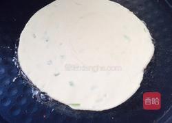 煎蛋葱油饼的做法图解9