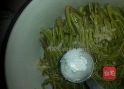腌制香椿芽的做法图解7