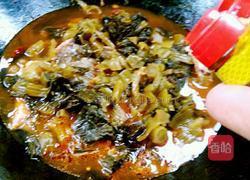  酸菜鱼的做法图解12