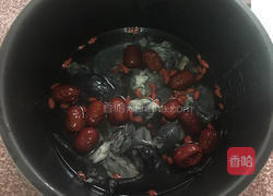 枸杞红枣乌鸡汤的做法图解6