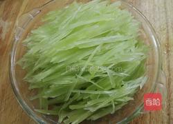 爽口莴笋丝的做法图解3