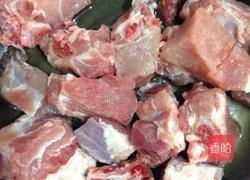 芳香排骨的做法图解1