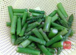 虾仁芦笋的做法图解5