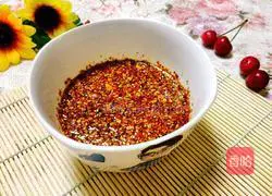 Illustration of how to make spicy oil 6