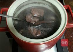 黑豆煲猪尾巴的做法图解7