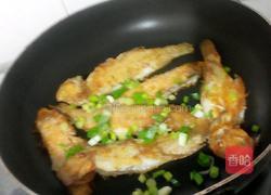 黄金煎鱼的做法图解8