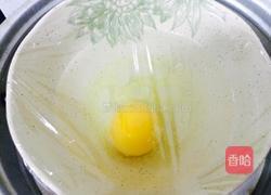 冰糖炖鹅蛋的做法图解2