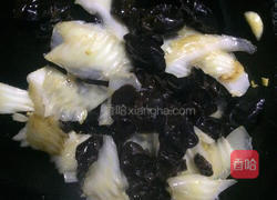 木耳炒白菜的做法图解10