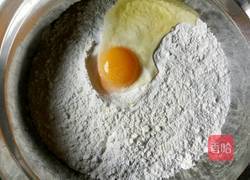 葱香鸡蛋千层饼的做法图解2