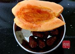 木瓜红枣炖奶的做法图解1