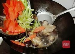 香菇焖鸡翅的做法图解11