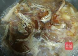 田螺鸭脚煲的做法图解5