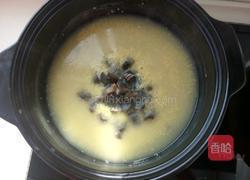 小米海参粥的做法图解5