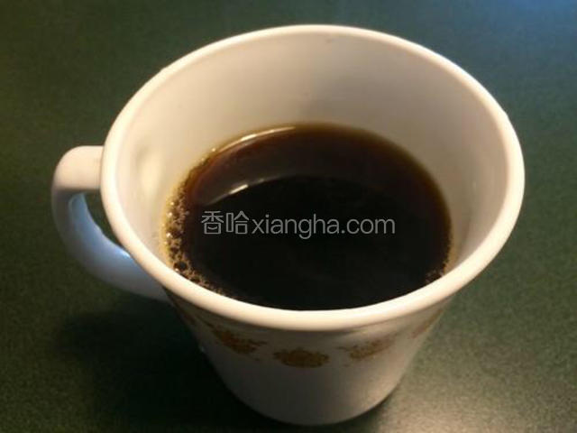 取150毫升咖啡液，晾凉；