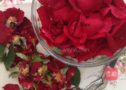 玫瑰酱的做法图解1