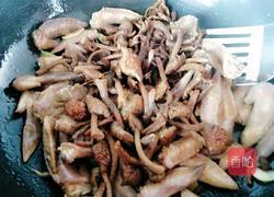 鸡翅炖蘑菇的做法图解11