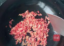 腊肠鸡蛋炒饭的做法图解2
