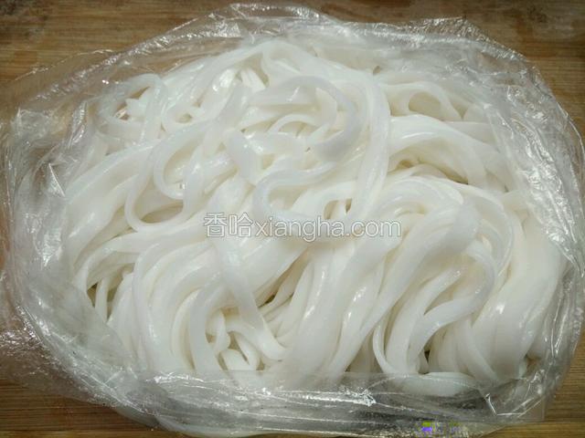 鲜河粉备好